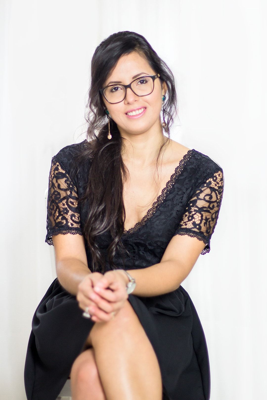 Karla Caloca: Servicios de diseño de identidad y web para emprendedores y creativos